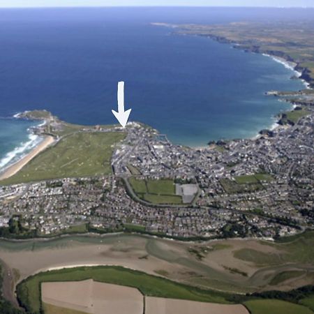 Apartment 100M From Fistral Beach- Underground Parking-Surf Shower & Locker- Sleeps 6 New Quay Exterior foto
